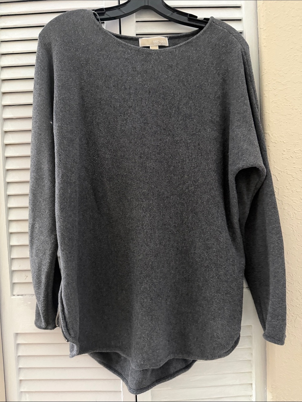 Michael Kors Dark Gray Long Sleeve Crewneck Sweater size large